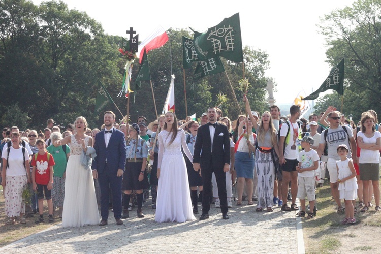 Wejście Pieszej Pielgrzymki Wrocławskiej na Jasną Górę cz. 6