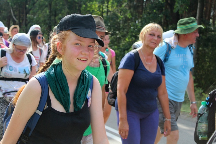 Wspólnota chrzanowska w drodze na Jasną Górę - czwartek