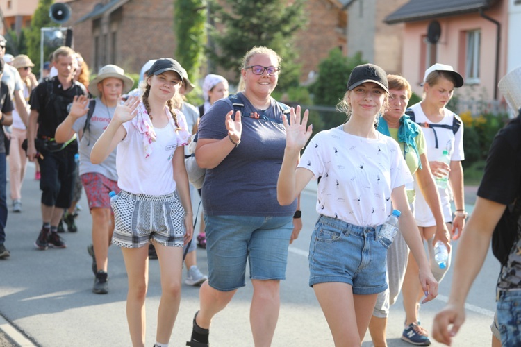 16. Czechowicka Pielgrzymka na Jasną Górę na trasie - 2017