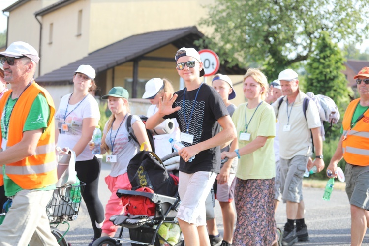 16. Czechowicka Pielgrzymka na Jasną Górę na trasie - 2017