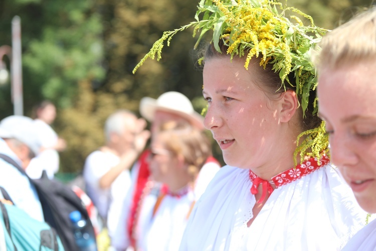 Powitanie 26. Pielgrzymki Diecezji Bielsko-Żywieckiej - grupy hałcnowskie - na Jasnej Górze - 2017