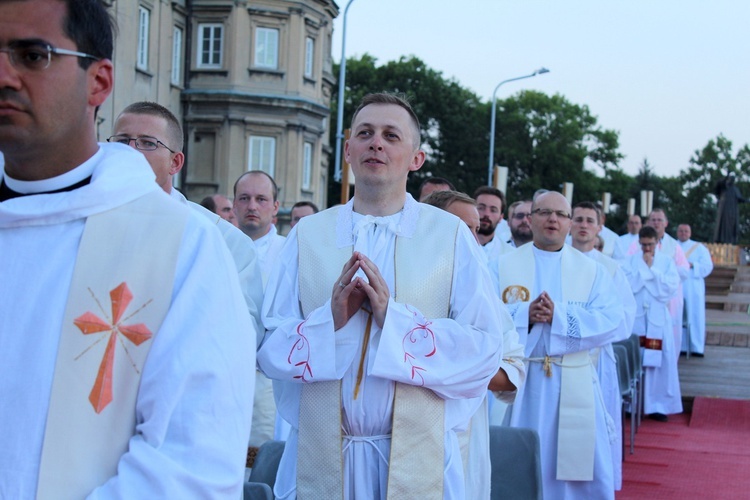 Msza św. na zakończenie 37. Pieszej Pielgrzymki Krakowskiej na Jasną Górę