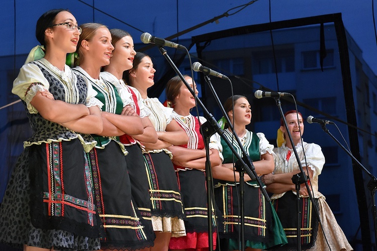 Koncert inauguracyjny 26. Międzynarodowego Festiwalu Folkloru w Strzegomiu