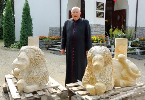 Pięknieje nasza góra Tabor