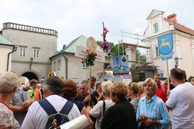 Pielgrzymka diecezji radomskiej - kolumny: opoczyńska, skarżyska i starachowicka