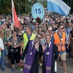 Pielgrzymka diecezji radomskiej - kolumny radomskie