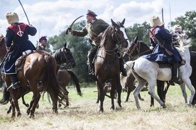 Rekonstrukcja Bitwy Warszawskiej odbywa się co roku na polach Ossowa