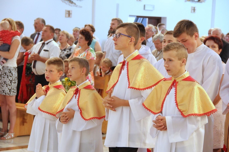 Poświęcenie kościoła w Woli Piskulinej