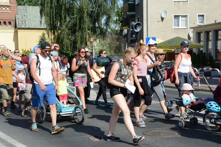 "Jedynki" wchodzą do Strzelec