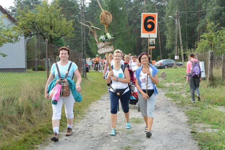 Czwartkowy poranek na szlaku