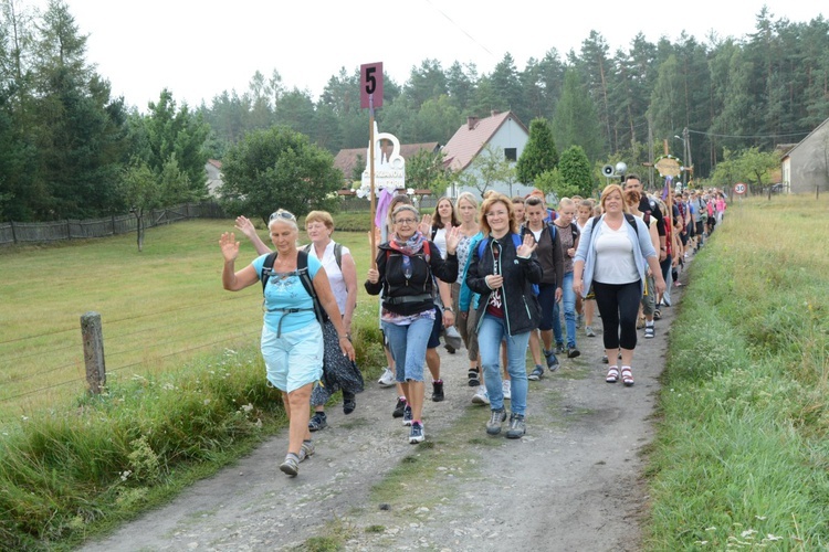 Czwartkowy poranek na szlaku