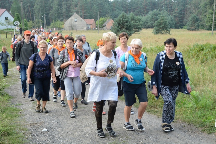 Czwartkowy poranek na szlaku