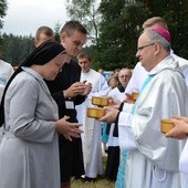 Może być życie mierne i życie święte