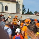 Pielgrzymi idą dziś przez cały dzień