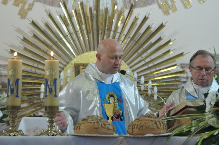 Dożynki parafialne w Łąkcie