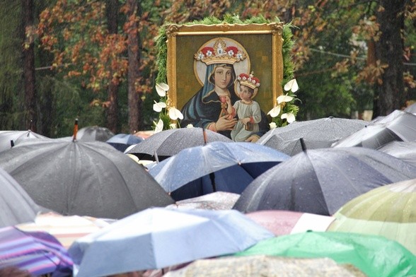 Pielgrzymka kobiet do Piekar Śląskich