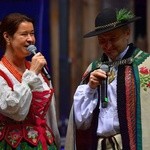 Prezentacja zespołów w namiocie festiwalowym 