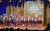 Prezentacja zespołów w namiocie festiwalowym 