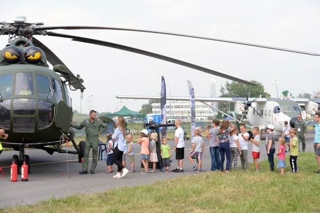 Pokazy lotnicze w Radomiu