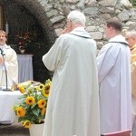 Błogosławieństwo groty Matki Bożej z Lourdes w Bińczu