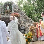 Błogosławieństwo groty Matki Bożej z Lourdes w Bińczu