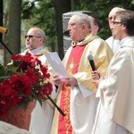 Błogosławieństwo groty Matki Bożej z Lourdes w Bińczu