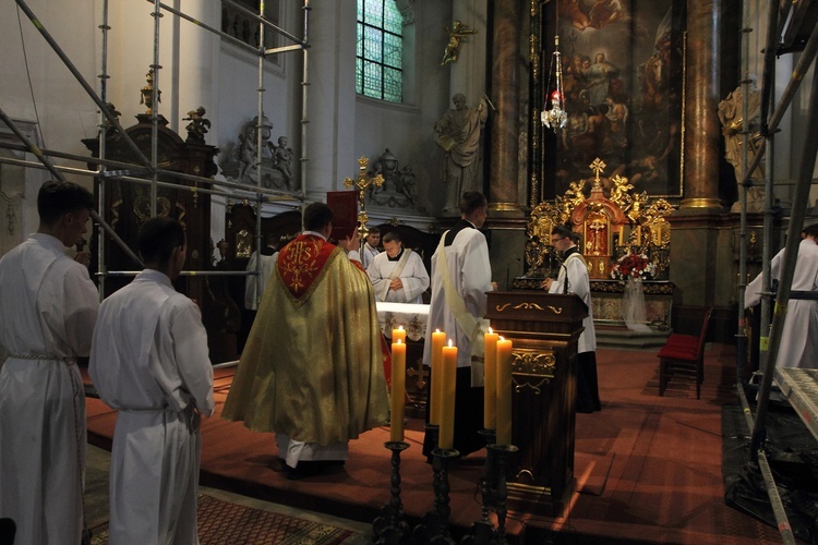 "Zdrowaś Maryjo" na kilkaset serc