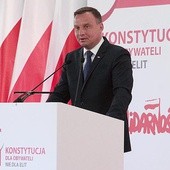 – Polska ma być Rzecząpospolitą, a więc demokratycznym państwem obywateli. Suwerenem jest naród – zaznaczył prezydent.