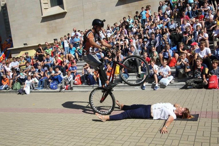 Pielgrzymka ministrantów do katowickiej katedry