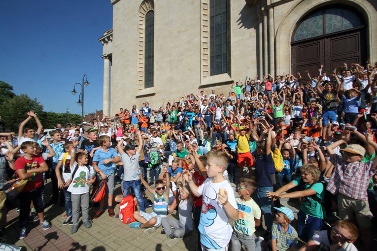 Pielgrzymka ministrantów do katowickiej katedry