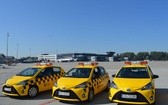 Nowe samochody "follow me" w Kraków Airport
