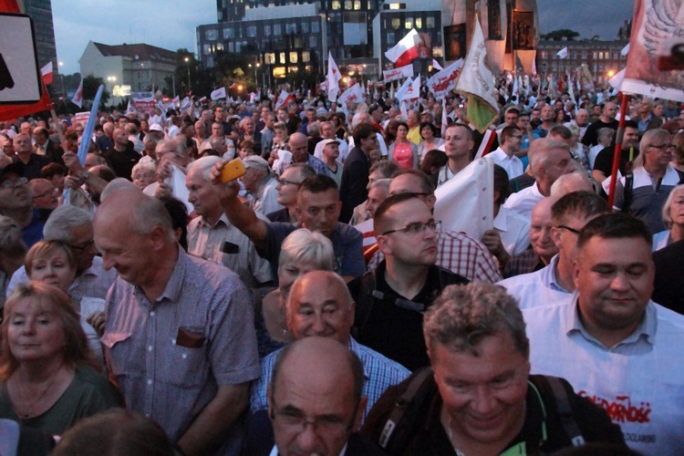 Manifestacja patriotyczna w rocznicę Porozumień Sierpniowych