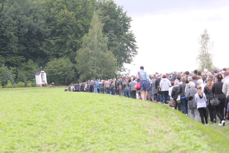 Dróżki różańcowe w Zawadzie