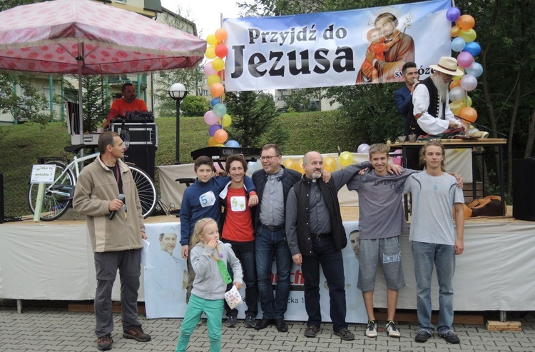 Festyn parafialny na Złotych Łanach