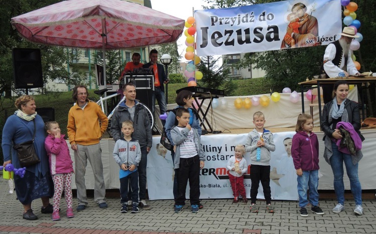 Festyn parafialny na Złotych Łanach