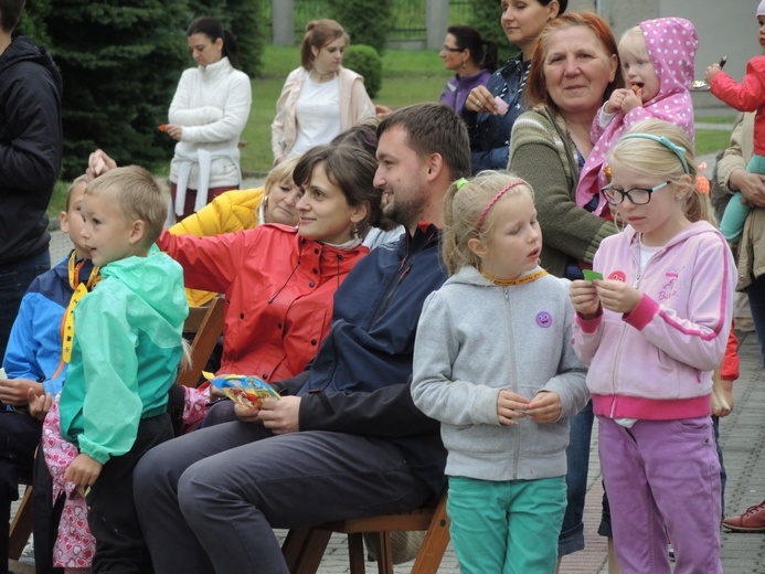 Festyn parafialny na Złotych Łanach