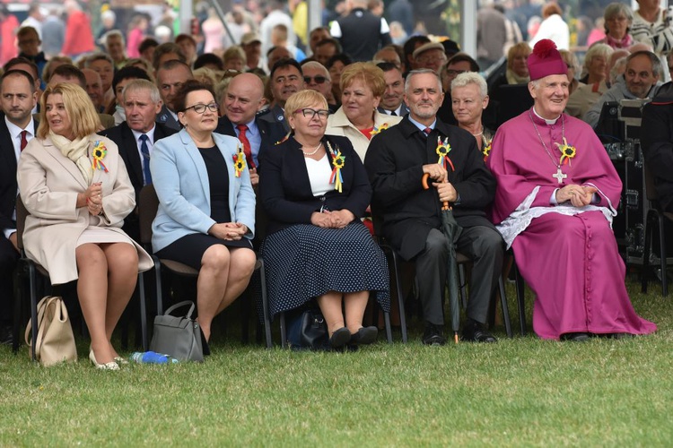 Dożynki diecezjalne w Lutomii Dolnej