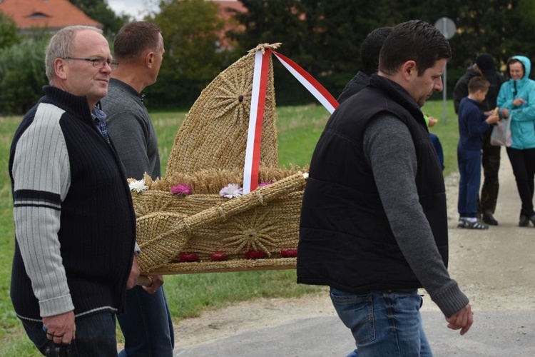 Dożynki diecezjalne w Lutomii Dolnej