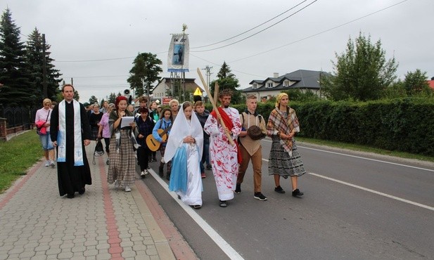 Niżańskie pielgrzymowanie do Radomyśla 