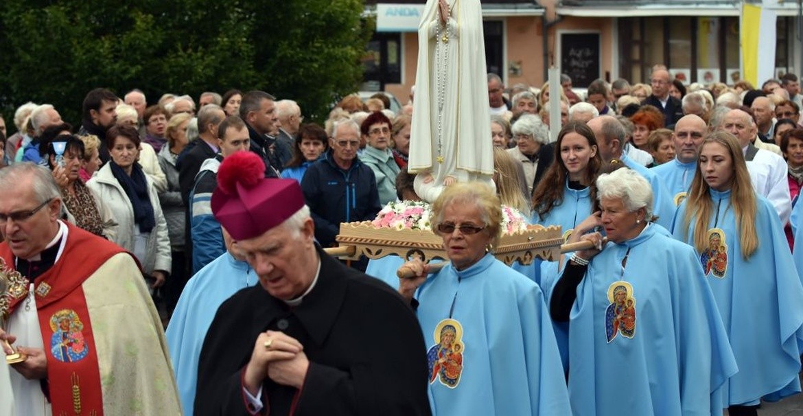 Godzina po godzinie. NMP Królowej Polski w Świdnicy