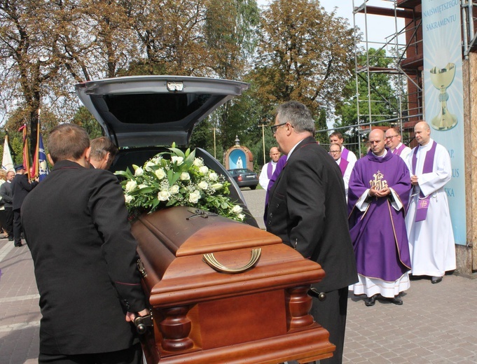 Pogrzeb śp. ks. Jerzego Mazurkiewicza cz. 1