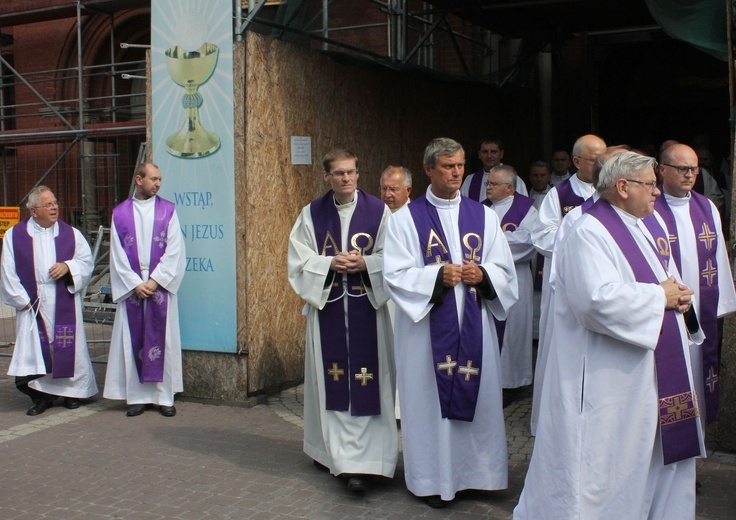 Pogrzeb śp. ks. Jerzego Mazurkiewicza cz. 1