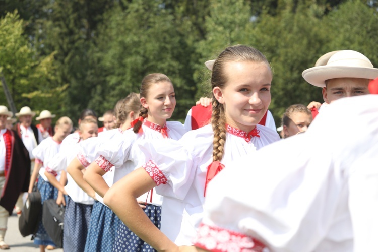 Korowód górali karpackich przez Istebną - 2017