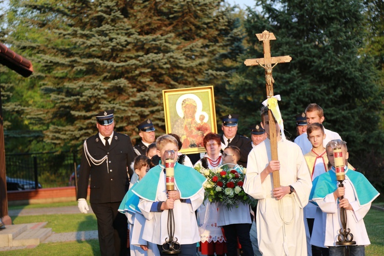 MB Częstochowska w kościele w Ostrowie