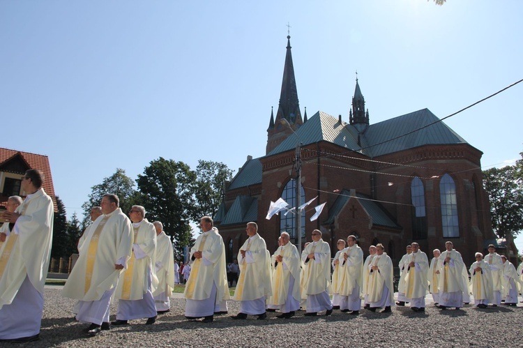 Procesja do ołtarza