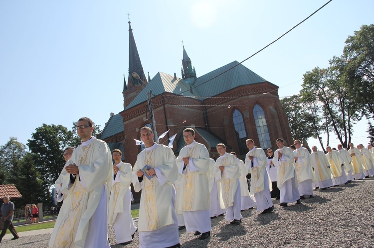 Procesja do ołtarza