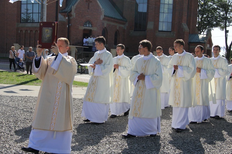 Procesja do ołtarza