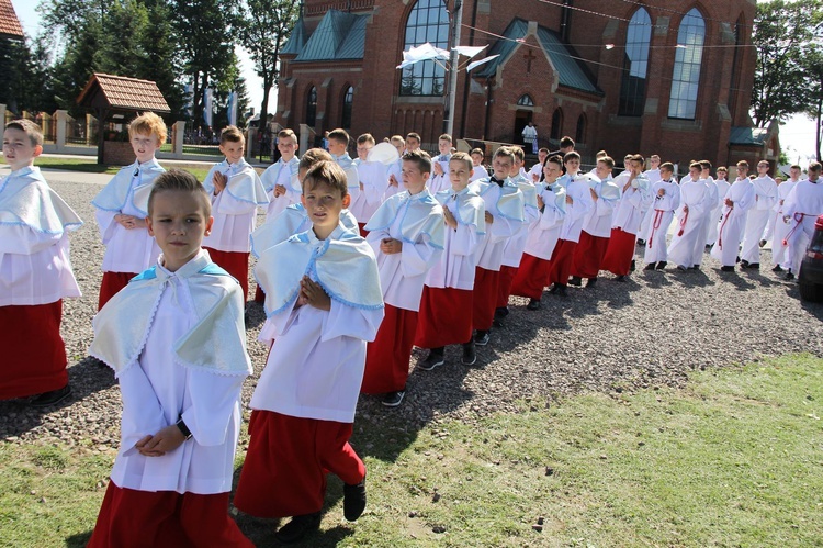 Procesja do ołtarza