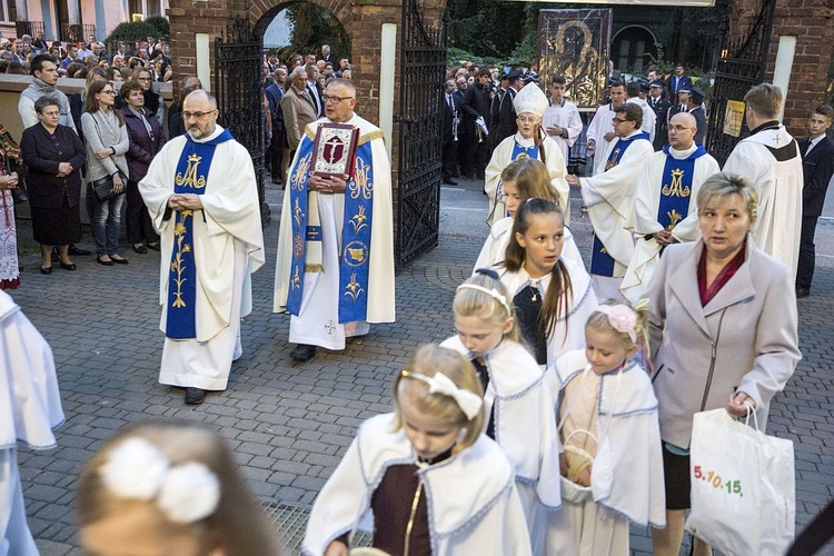 Dąbrówka. Powitanie jasngórskiej ikony