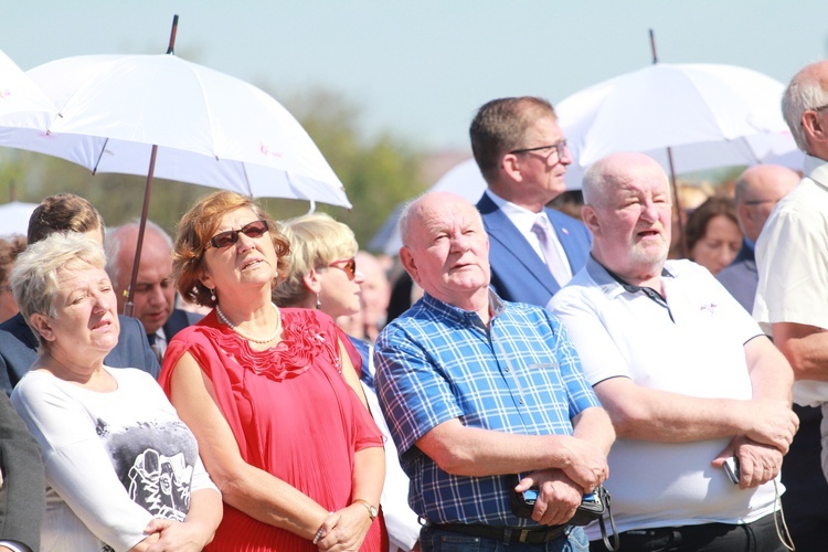 Msza święta, procesja z darami, procesja do kościoła